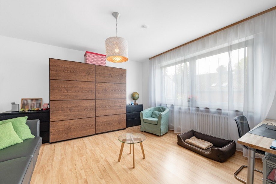 Zimmer 2_ Obergeschoss Reihenmittelhaus D�sseldorf