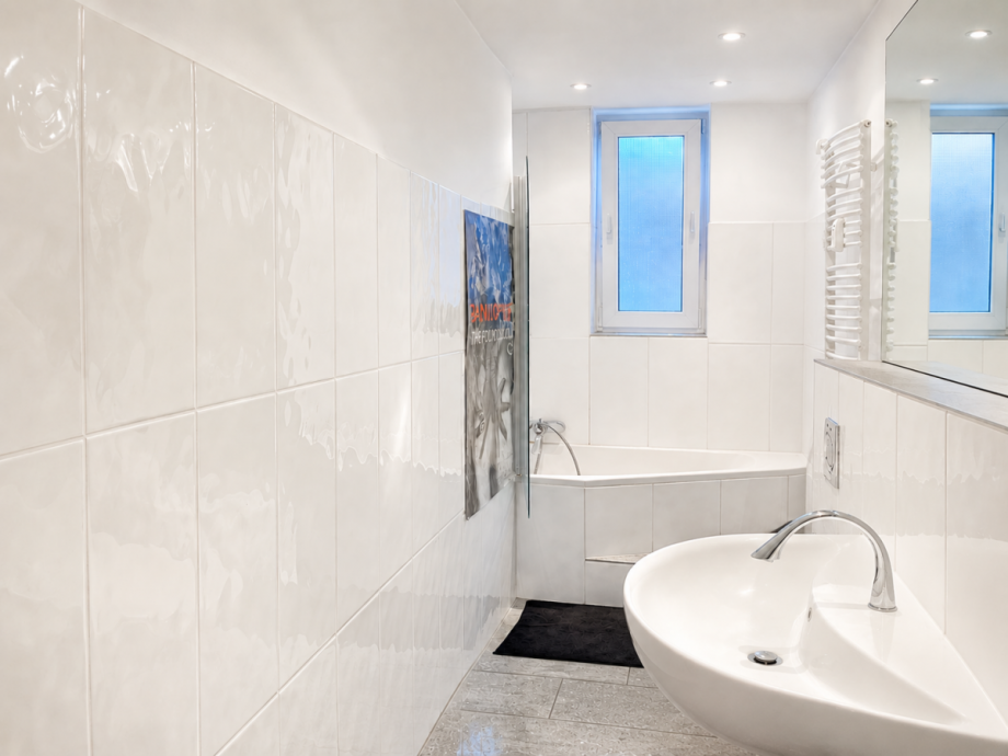 Wannenbad mit Fenster Etagenwohnung D�sseldorf