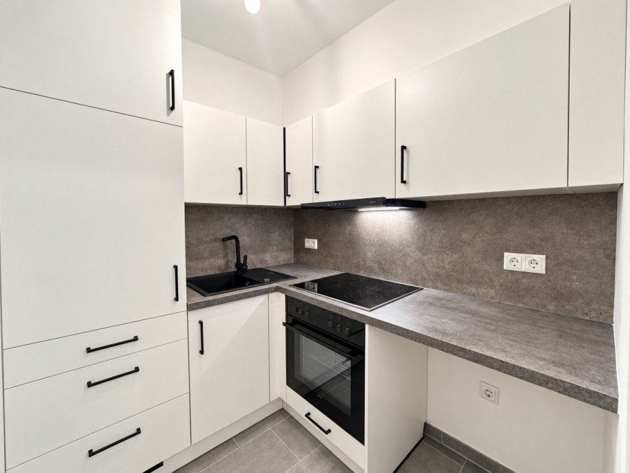 K�che inkl. neuer Einbauk�che Etagenwohnung D�sseldorf
