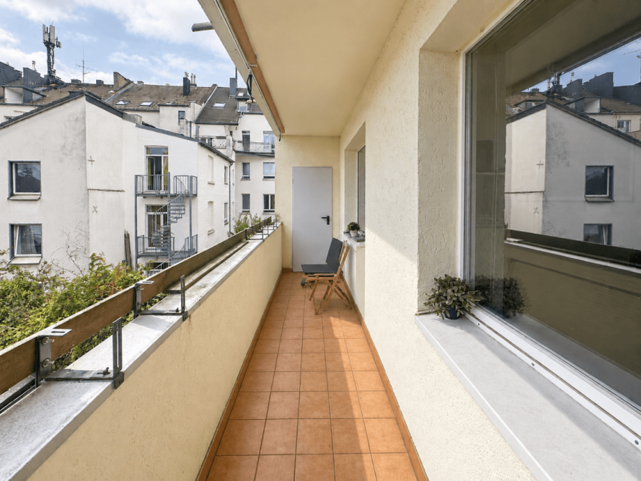 Balkon mit Abstellra Etagenwohnung D�sseldorf