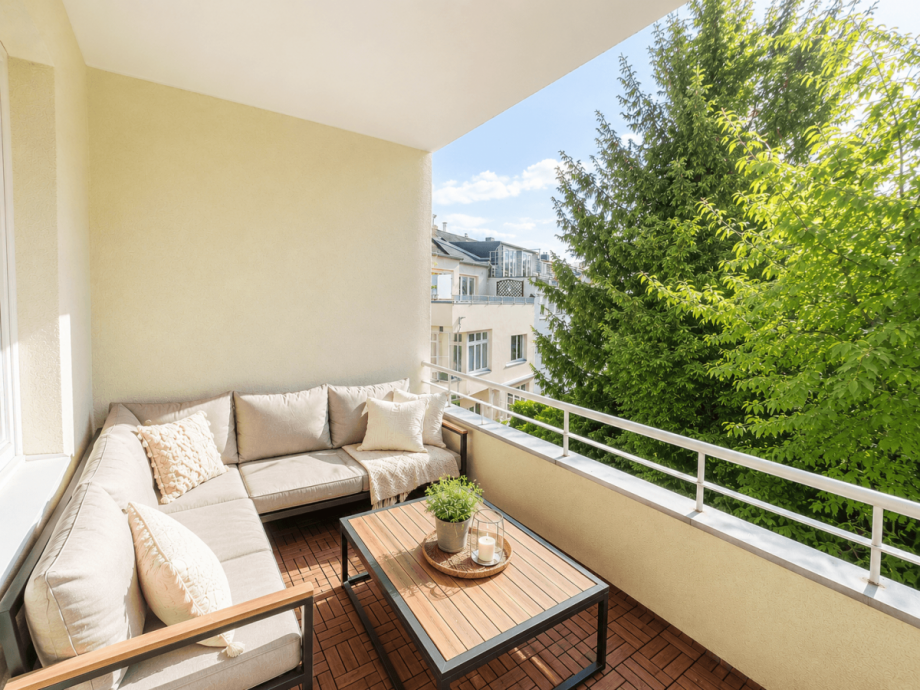 sonnige Loggia Etagenwohnung D�sseldorf