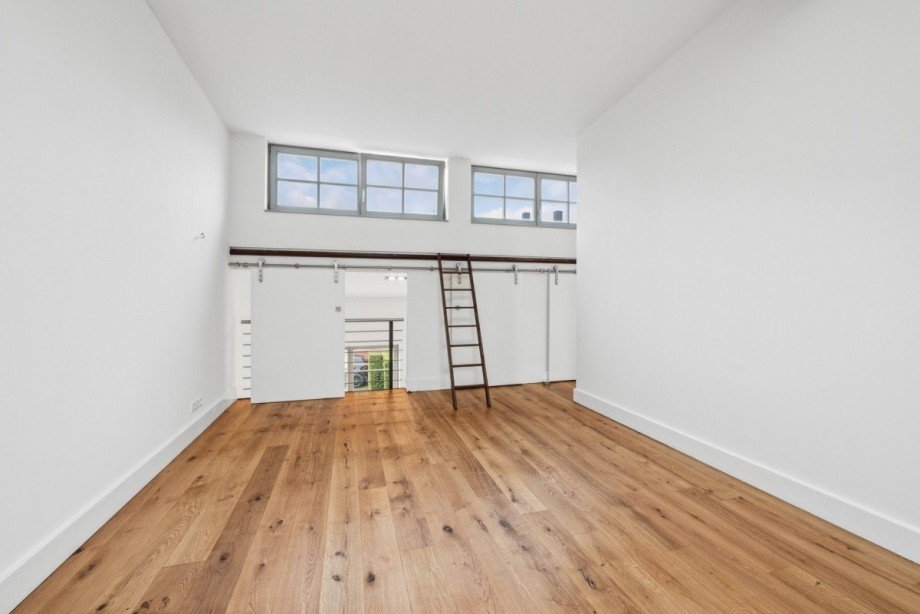 Raum 1 Empore Loft-Studio-Atelier D�sseldorf