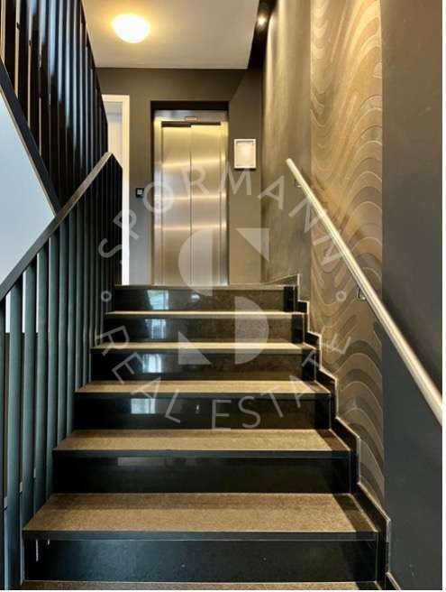 eleganter Hausflur Etagenwohnung D�sseldorf