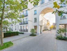 41. Zufahrt HHG Heinrich-Heine-G�rten: Wohnkomfort auf mehreren Ebenen