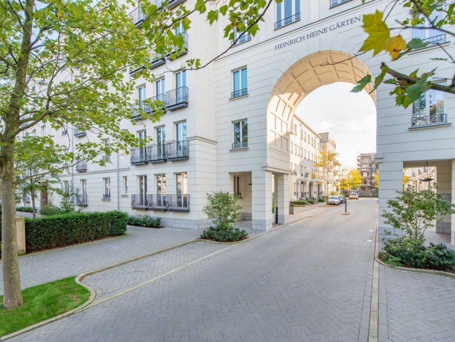 41. Zufahrt HHG Etagenwohnung D�sseldorf
