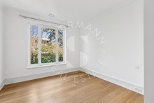 Schlafzimmer    Stockum: Exklusive Luxuswohnung auf park�hnlichem Grundst�ck