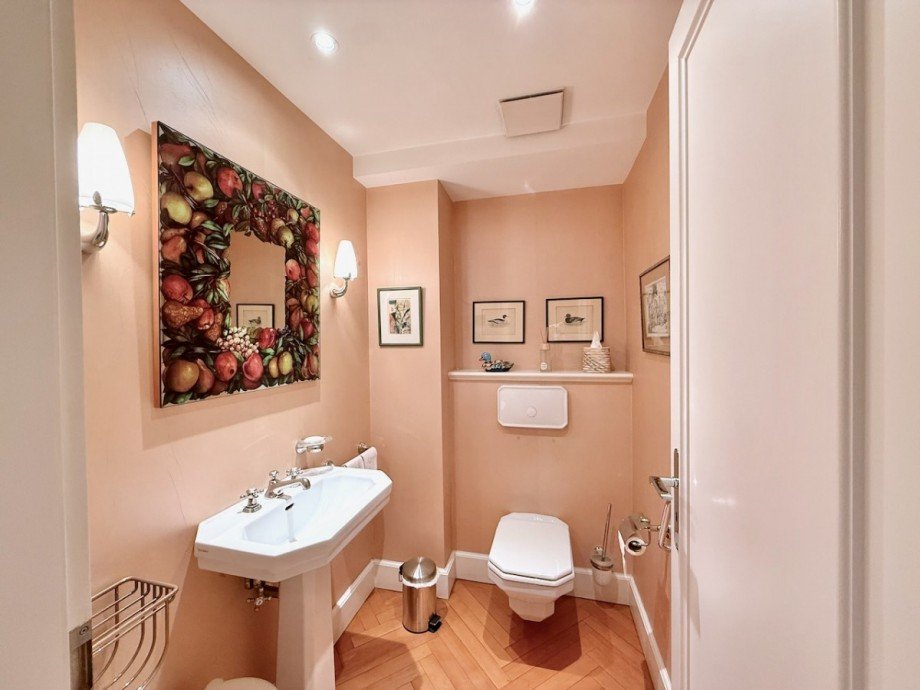 G�ste-WC Maisonettewohnung D�sseldorf