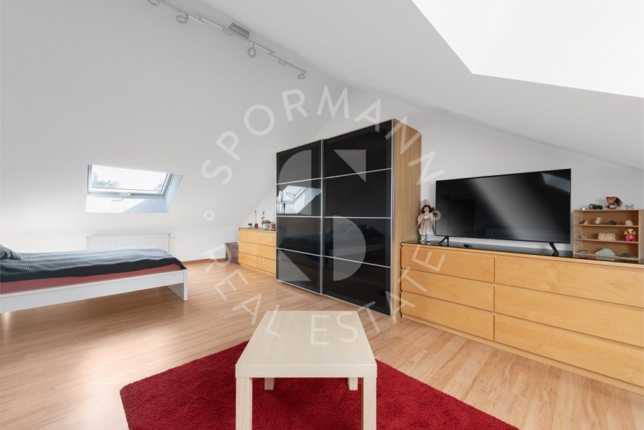 Jugendzimmer Dachgeschoss Reihenmittelhaus D�sseldorf