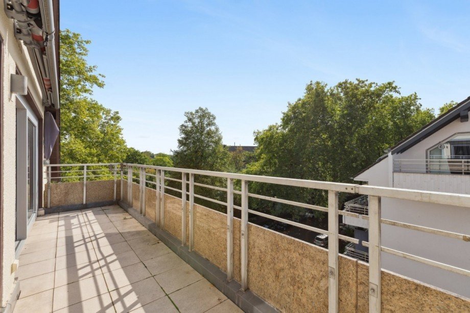 Balkon (S�d-West) Maisonettewohnung D�sseldorf