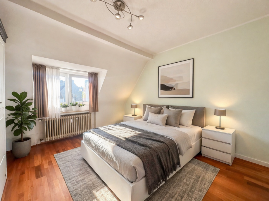 Schlafzimmer mit Bad en suite Etagenwohnung D�sseldorf