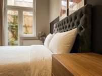 Hauptbild Perfekt saniert & stilvoll möbliert: Repräsentative 2-Zimmer-Wohnung zum Sofortbezug