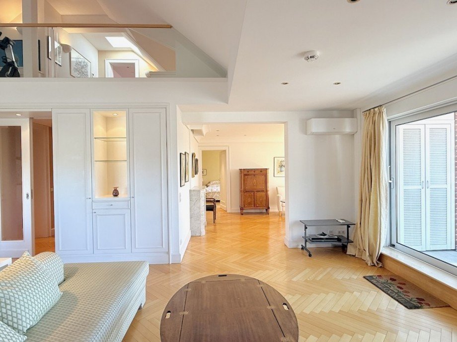 Wohnbereich zum Kaminzimmer Maisonettewohnung D�sseldorf