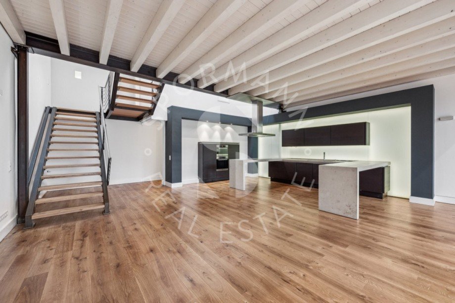 Essbereich und offene K�che Loft-Studio-Atelier D�sseldorf