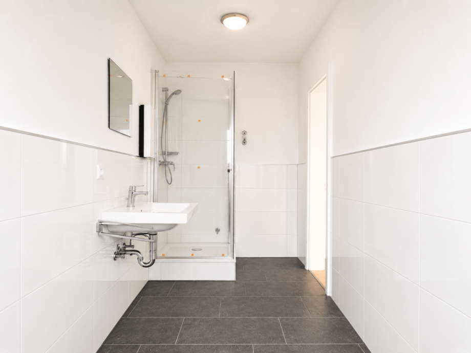 Duschbad Dachgeschosswohnung D�sseldorf