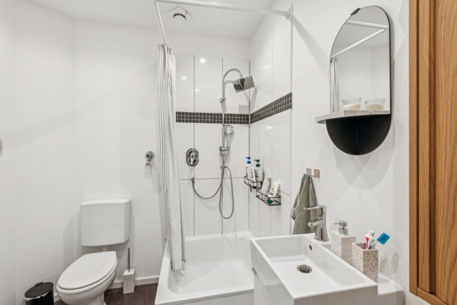 Einliegerwohnung - Duschbad Maisonettewohnung D�sseldorf