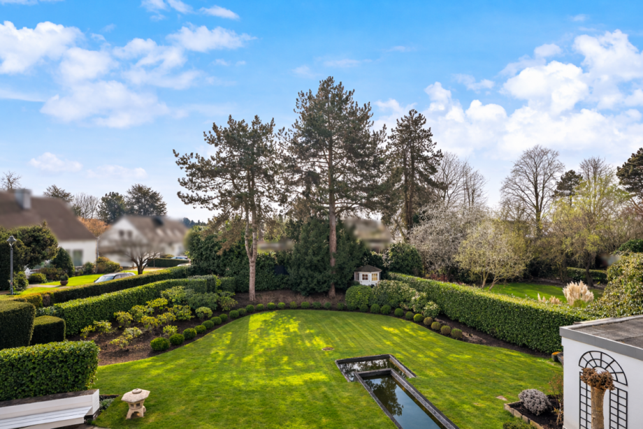 Ausblick in den Garten Einfamilienhaus D�sseldorf