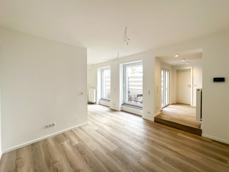 Offener Wohn- und Schlafbereich D�sseldorf - D�sseldorf - Derendorf Terrassenwohnung Erstbezug nach Sanierung mit Einbauk�che und Terrasse - zentrale Lage in Derendorf