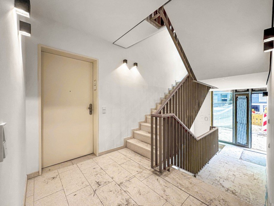 Hauseingang Terrassenwohnung D�sseldorf