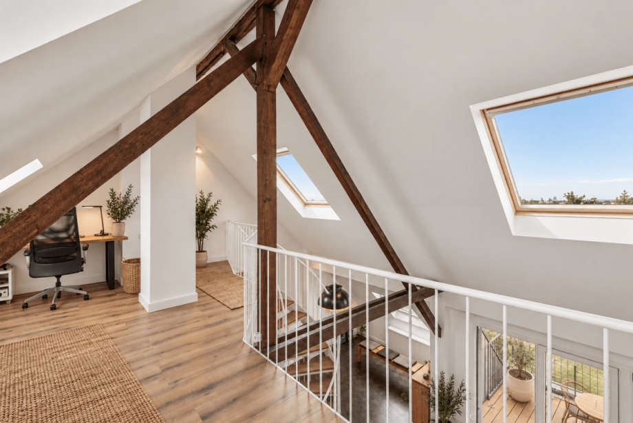 Empore / Arbeitsbereich Maisonettewohnung D�sseldorf