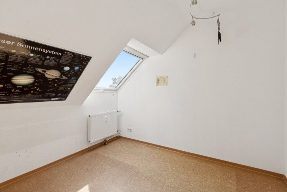 Kinderzimmer im Dachgeschoss Maisonettewohnung D�sseldorf