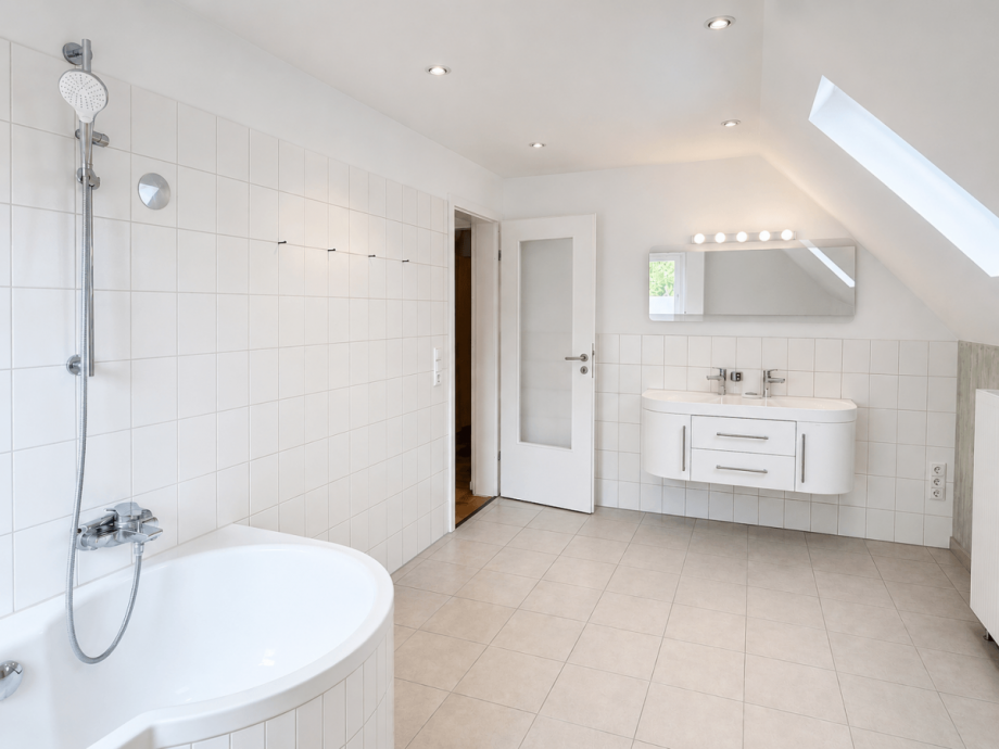 Wannenbad2 Einfamilienhaus D�sseldorf