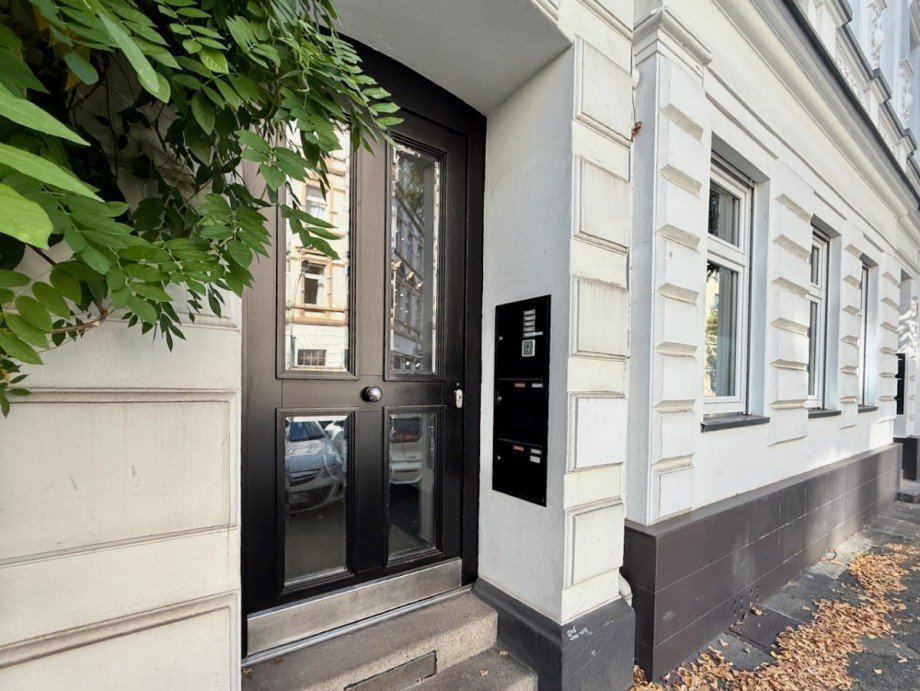 hochwertiger Hauseingang Etagenwohnung D�sseldorf