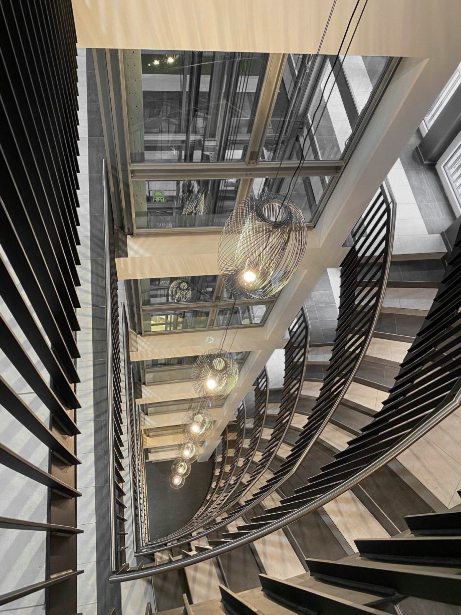 luxuri�ses Treppenhaus Etagenwohnung D�sseldorf