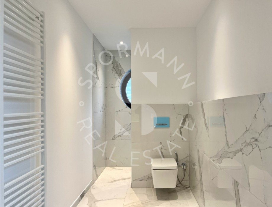Duschbadezimmer OG Doppelhaush�lfte D�sseldorf