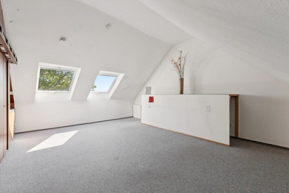 Elternschlafzimmer im Dachgeschoss Maisonettewohnung D�sseldorf