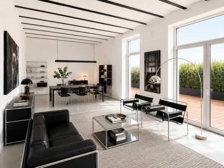 Wohn- und Essbereich beispielhaft m�bliert D�sseldorf Loft-Studio-Atelier Innenhof-Loft mit Designanspruch und einzigartigem Wohngef�hl