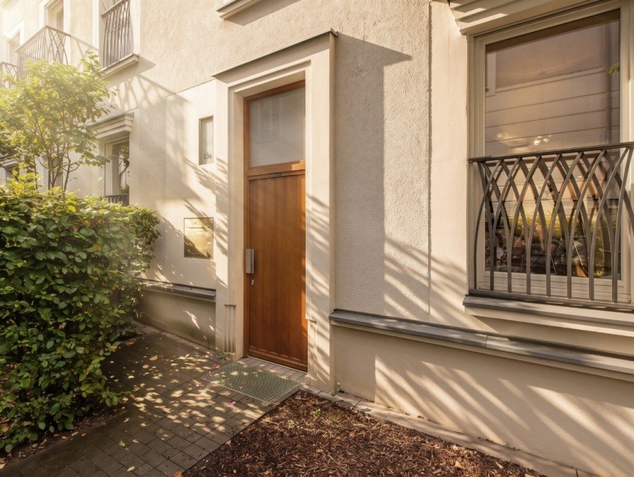 32. Eigene Haustu Etagenwohnung D�sseldorf