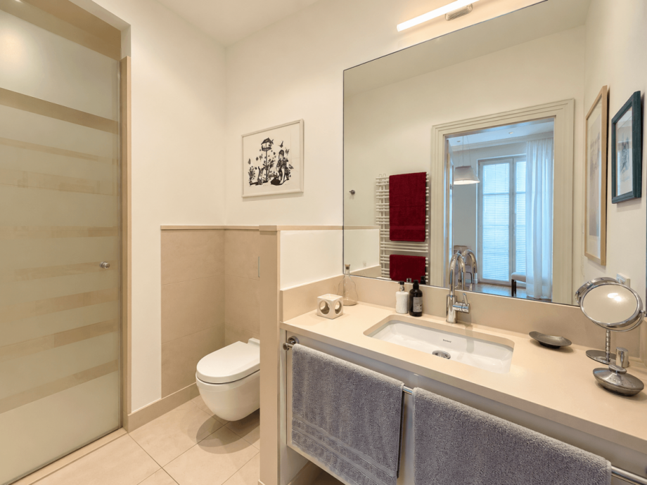 Duschbad oben Wohnung D�sseldorf
