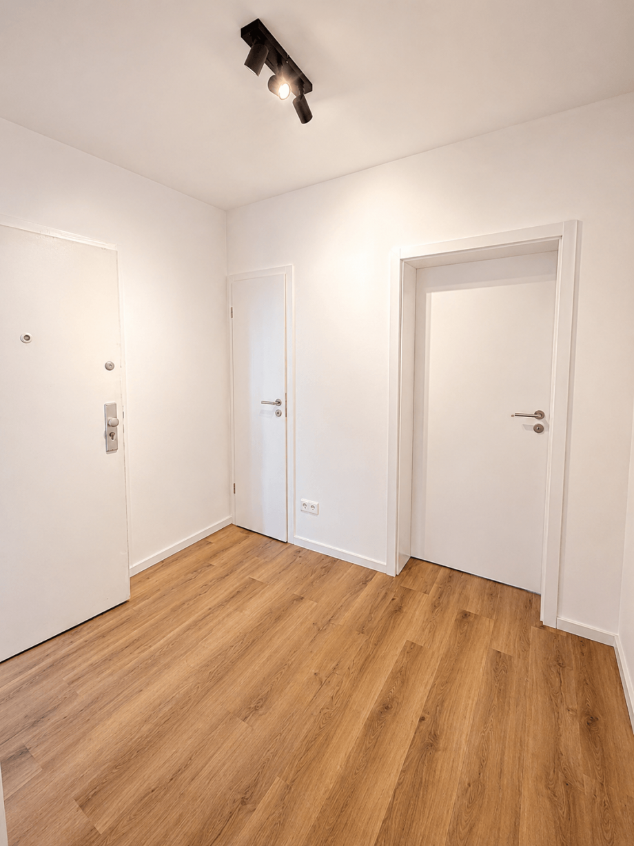 Flur mit Abstellraum Etagenwohnung D�sseldorf