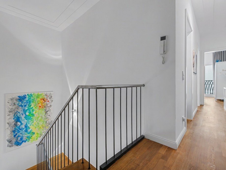 16. Treppe oben Etagenwohnung D�sseldorf