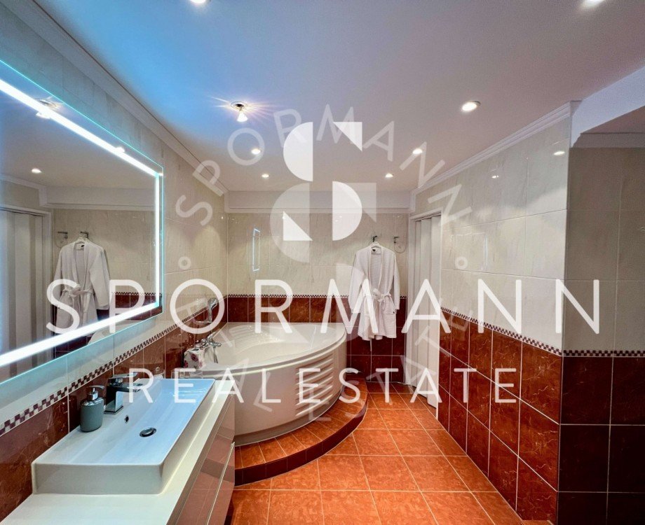 Badezimmer (2) Maisonettewohnung D�sseldorf