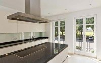 Bild (ef21a0530c91a2084cc9e3d6774e16f7): Gro�z�gige Stadtwohnung mit Kamin in exklusiver Rheinlage - Einbauk�che & Stellpl�tze